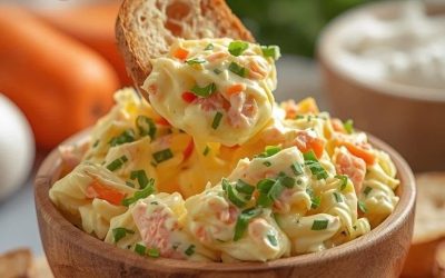 Kreminės lašišos ir kiaušinių salotos